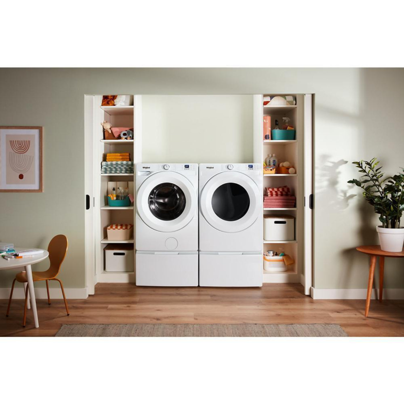WHIRLPOOL 4.5 cu. ft. Front Load ENERGY STAR Washer with Tumble Fresh Option White - WFW4720RW