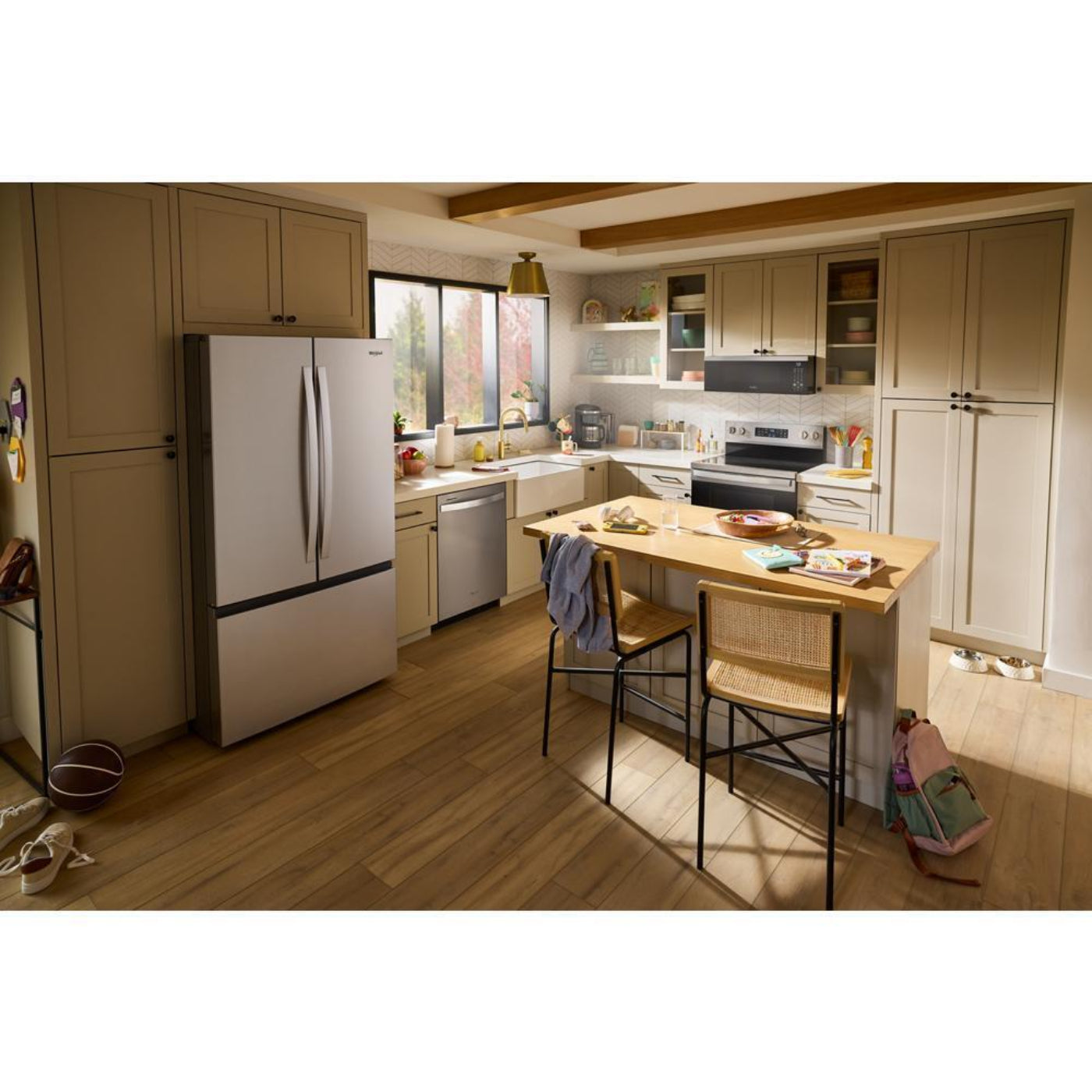 WHIRLPOOL 36-Inch French Door Refrigerator with Interior Water Dispenser - 31 cu. ft. Stainless - WRFF3336SZ