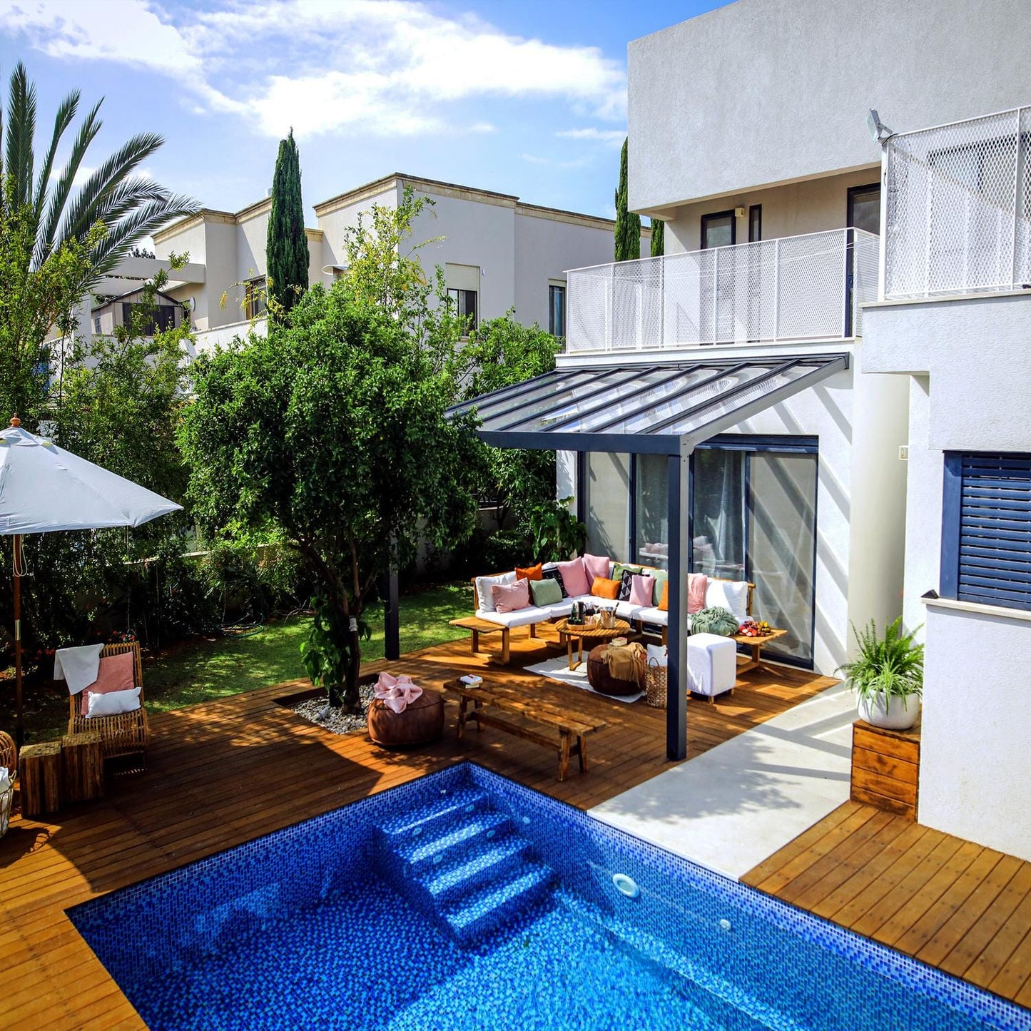 Palram - Canopia | Stockholm 11x17 ft Patio Cover - Gray/Clear - HG9455