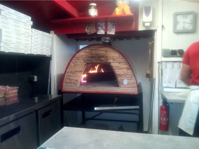 MAXIMUS PRIME LARGE PORTABLE PIZZA OVEN RED