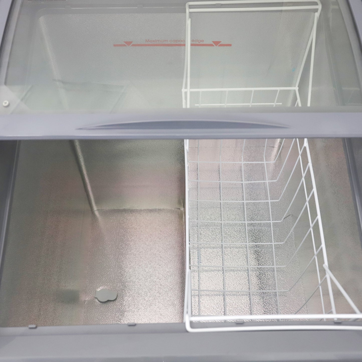 Avanti 4.2 cu. ft. Commercial Sliding Glass Top Freezer or Refrigerator - CFC436Q0WG