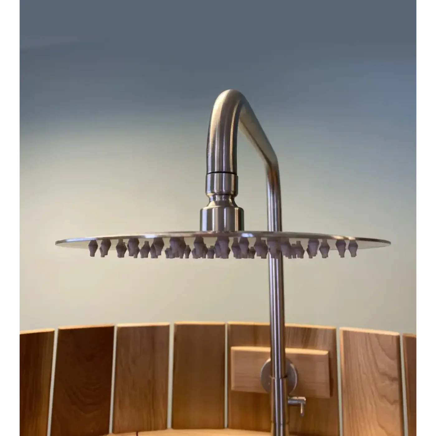 Rinse Outdoor Showers The Ellipse Outdoor Shower