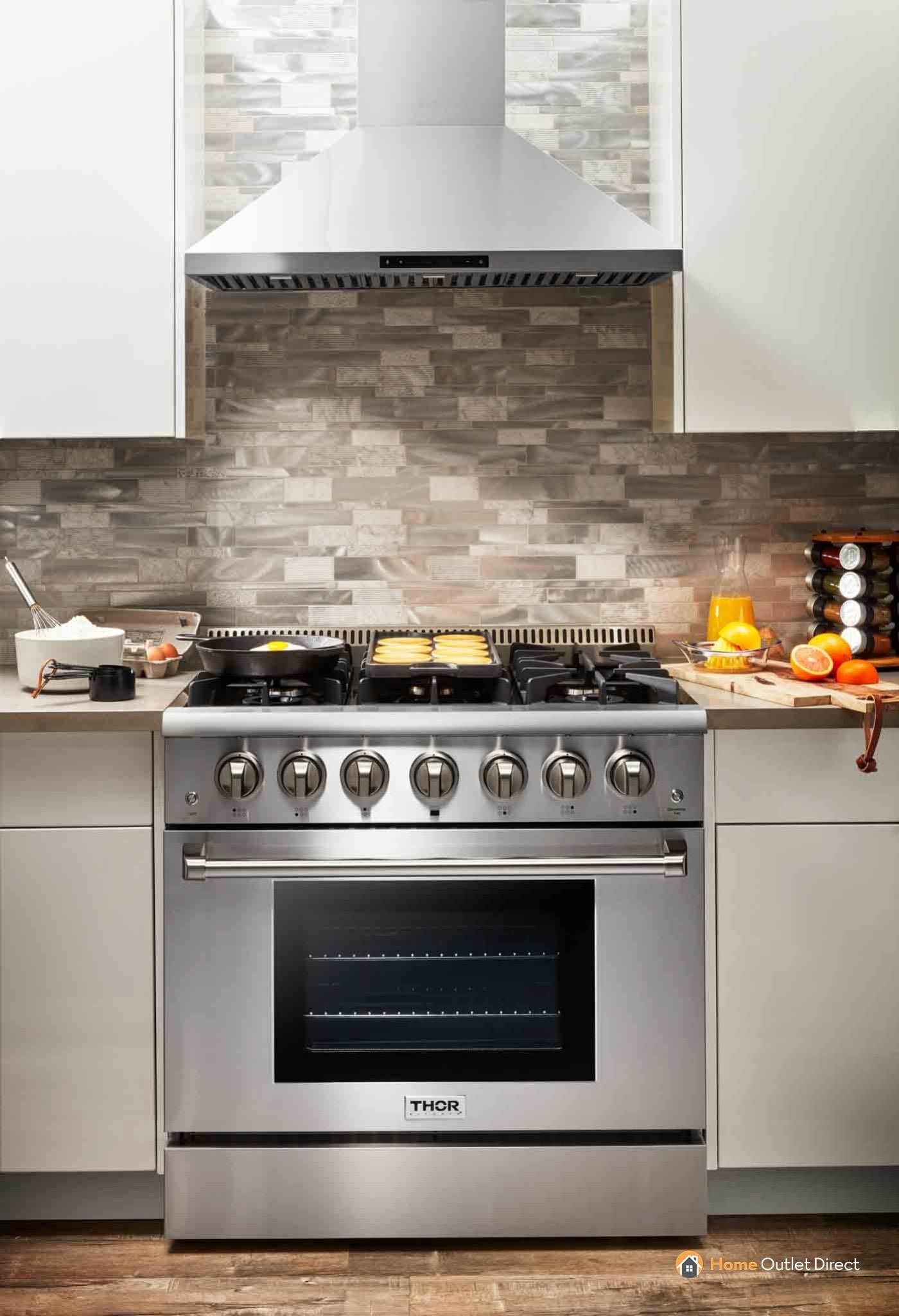 Thor Kitchen 36-Inch 5.2 Cu. Ft. Oven Dual Fuel Range with Propane Gas Cooktop in Stainless Steel  - HRD3606ULP