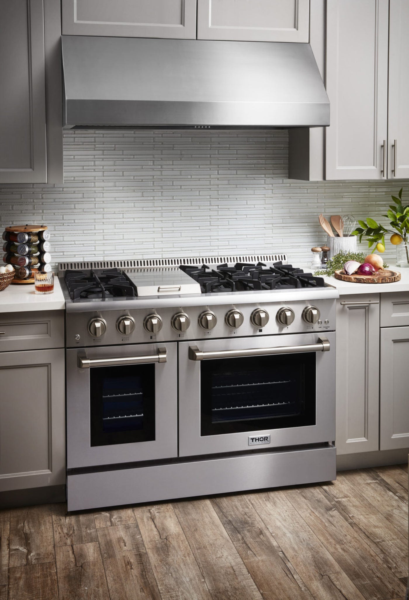 Thor Kitchen 48-Inch Dual Fuel Range with Propane Gas Cooktop and 6.7 cu. ft. Electric Oven in Stainless Steel  - HRD4803ULP