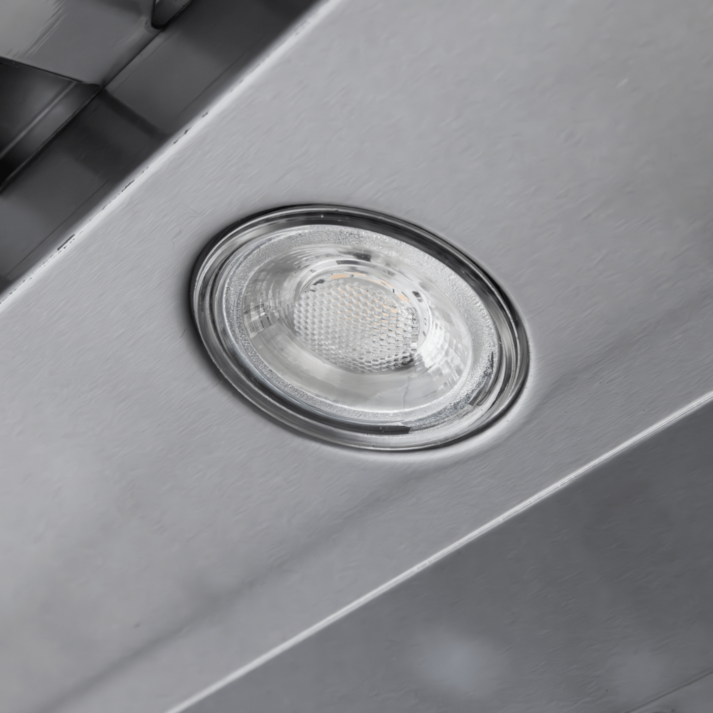 Proline PLJW 109 - Wall-Mounted Range Hood, 1000/2000 CFM | Convertible to Ductless, Stainless Steel Finish, Outdoor Rated - PLJW 109.30